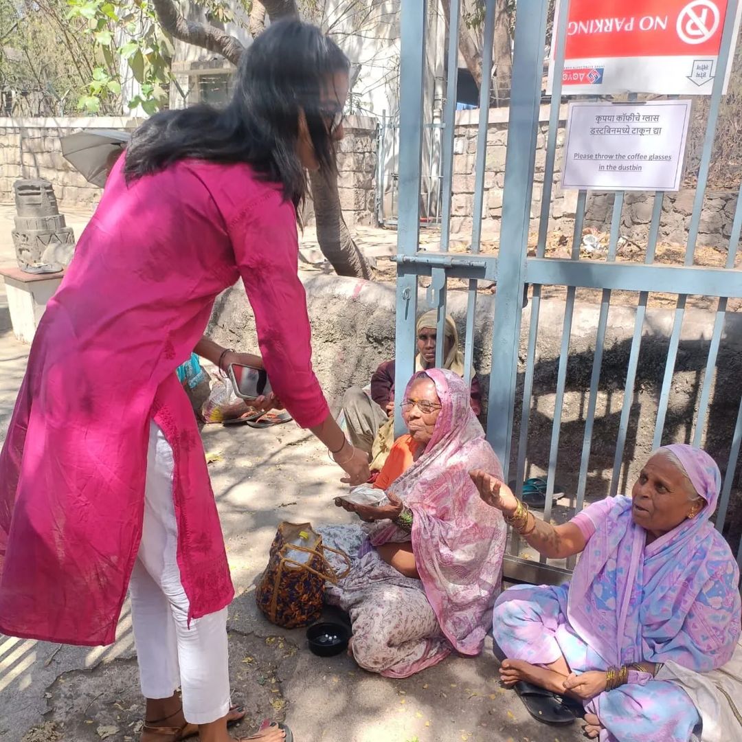 Sharvacharity's tweet photo. #sharvains celebrated Maha Shivaratri by distributing 80 food packets.
Om Namah Shivay 🔱
Location:- Pune
#pune #Mahashivratri2023 #fooddonation #OmNamahShivaya #punelife #ngo #foodforcause https://t.co/T65qLTwtN8