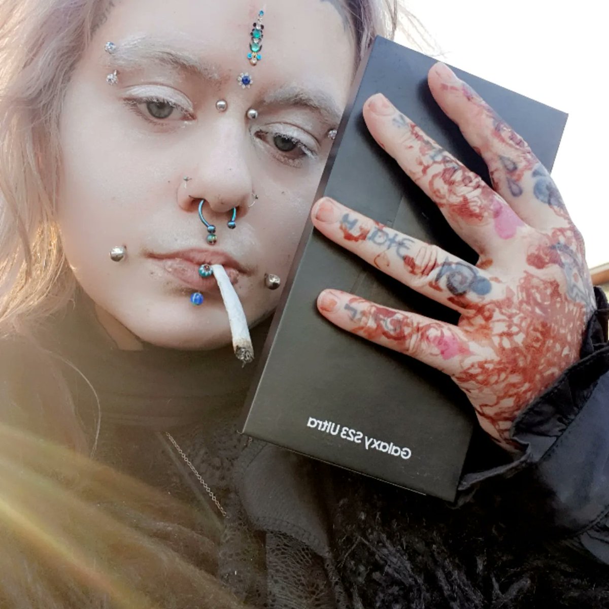 methadontcare's tweet photo. I told you i am a ghost....
#ghost #cryptid #nonhuman #nonhumanalter #whitehair #whitelashes #whitebrows #bleachedbrows #nonhumanentity #cryptid #ghost #ghostboy #henna #bindi #SamsungGalaxyS23 #newphone #facepiercings #cheeckpiercing #redhenna https://t.co/DQyqxk1yD8