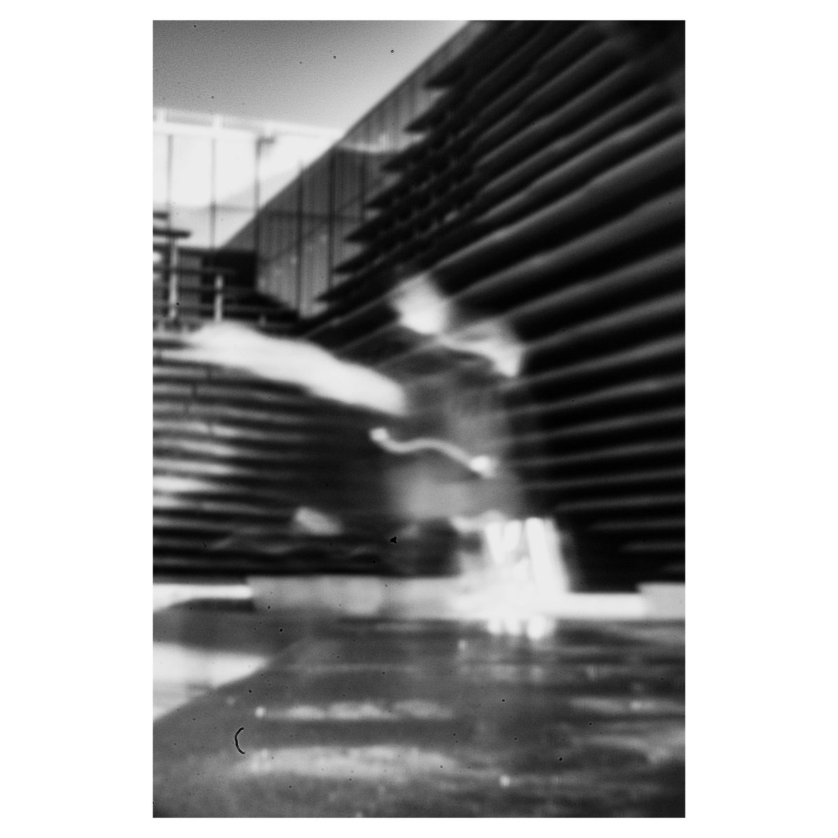 panickprints's tweet photo. V&amp;A Pinhole Shenanigans
-
#PhotographyIsArt #Photography #Dundee #DJCAD #VAMuseum https://t.co/KtUTDJhLT8