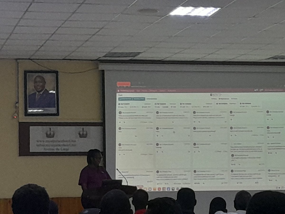 PATTHEBURUNDIAN's tweet image. #Burundi: #Bujumbura, #OdooRoadshow en cours à l&apos;hotel #RoyalPalace, c&apos;est un événement qui mélange #networking et conférence inspirante, dans une ambiance décontractée d’#afterwork.