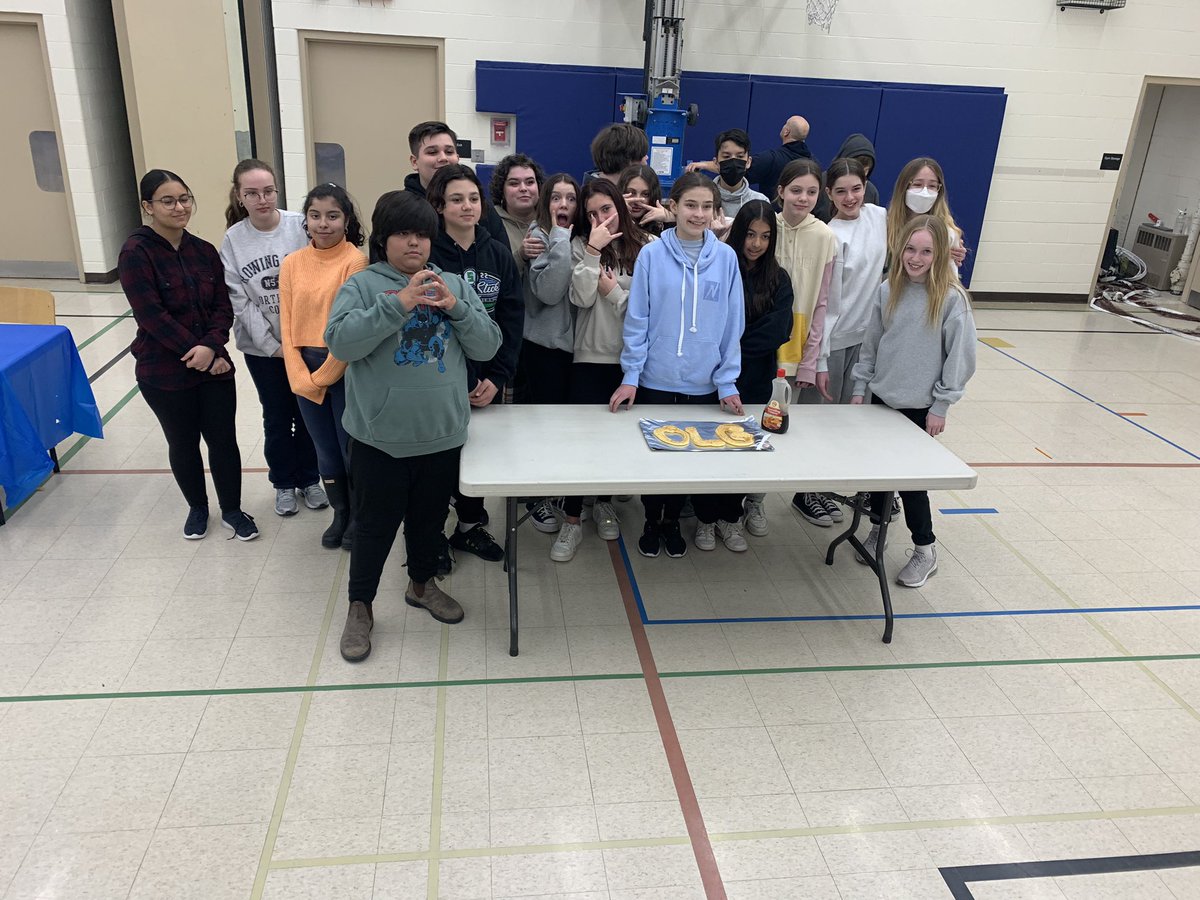 Pancakes were delicious 😋!! Thanks to the CSC members, parent and teacher volunteers for treating OLG to delicious pancakes on Shrove Tuesday! <a href="/ElizabethCrowe_/">Elizabeth Crowe</a> <a href="/laurasawicky/">Laura Sawicky</a> <a href="/ycdsb/">York Catholic District School Board</a>