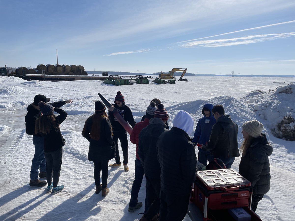 CF_schools's tweet photo. Check out what the @CFHSRocketClub was up to this weekend! On Saturday they had a test launch in a field north of St. Paul. 4 hours up, 4 hours back, and a target altitude 4,500 feet! #TigerPride #EveryStudentEveryDay https://t.co/vnsPoCYCBZ