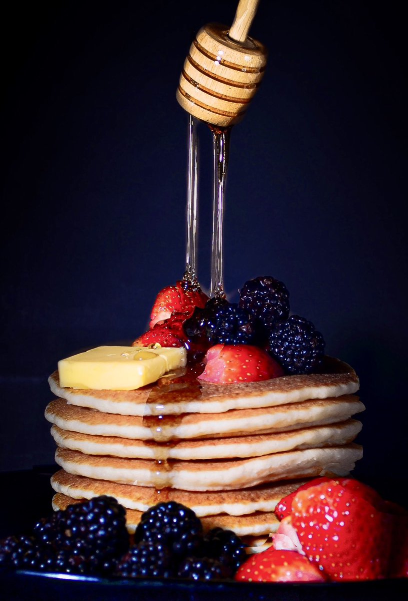 CheshBotanicals's tweet photo. Happy flipping Pancake Day! π₯
Who's making theirs a Sweet Briar Shrove Tuesday? π€€
Smother your pancakes with syrup and blackberries then wash it all down with a Sweet Briar pink gin and elderflower tonic. π Enjoy!
#ShroveTuesday #PancakeDay #pancaketoppings #ginandpancakes https://t.co/Vj3JFz7NUW