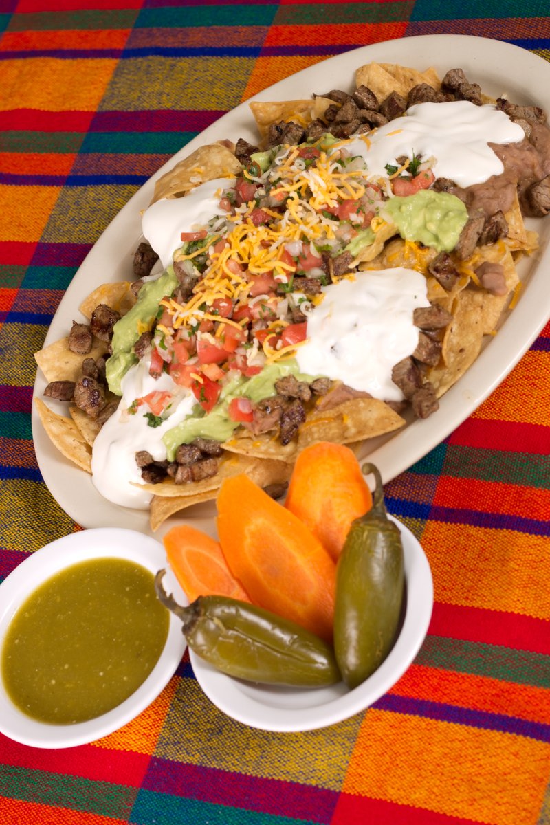 losbalitostaco's tweet photo. Nachos before Muchachos 😜

#nachos #cheese #beeffajita #mexicanfood #foodie #love #local https://t.co/VrmnQEUG9G