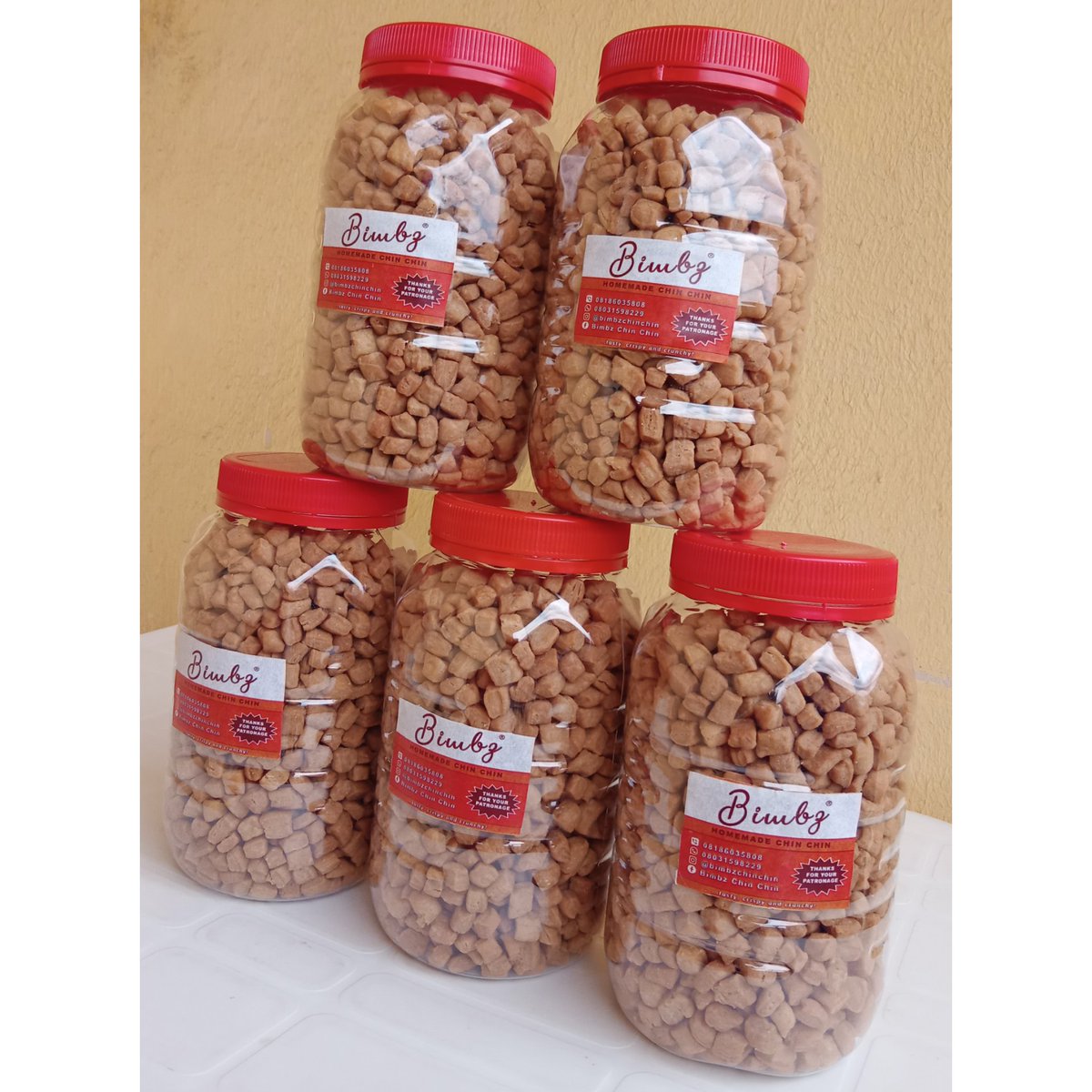 bimbzchinchin's tweet photo. Do not let hunger slow you down ! Grab our yummy Big Sized Chin Chin Jar to fuel your productivity. 🤤

Price: NGN 3, 000 ✨

#bimbzchinchin #tastycrispyandcrunchy #fuelyourproductivity #smartworkers #pamperyourself #giftideas #crunchwithus #eatwhatyoucrave #bestchinchinplug https://t.co/TaDSU889Ph