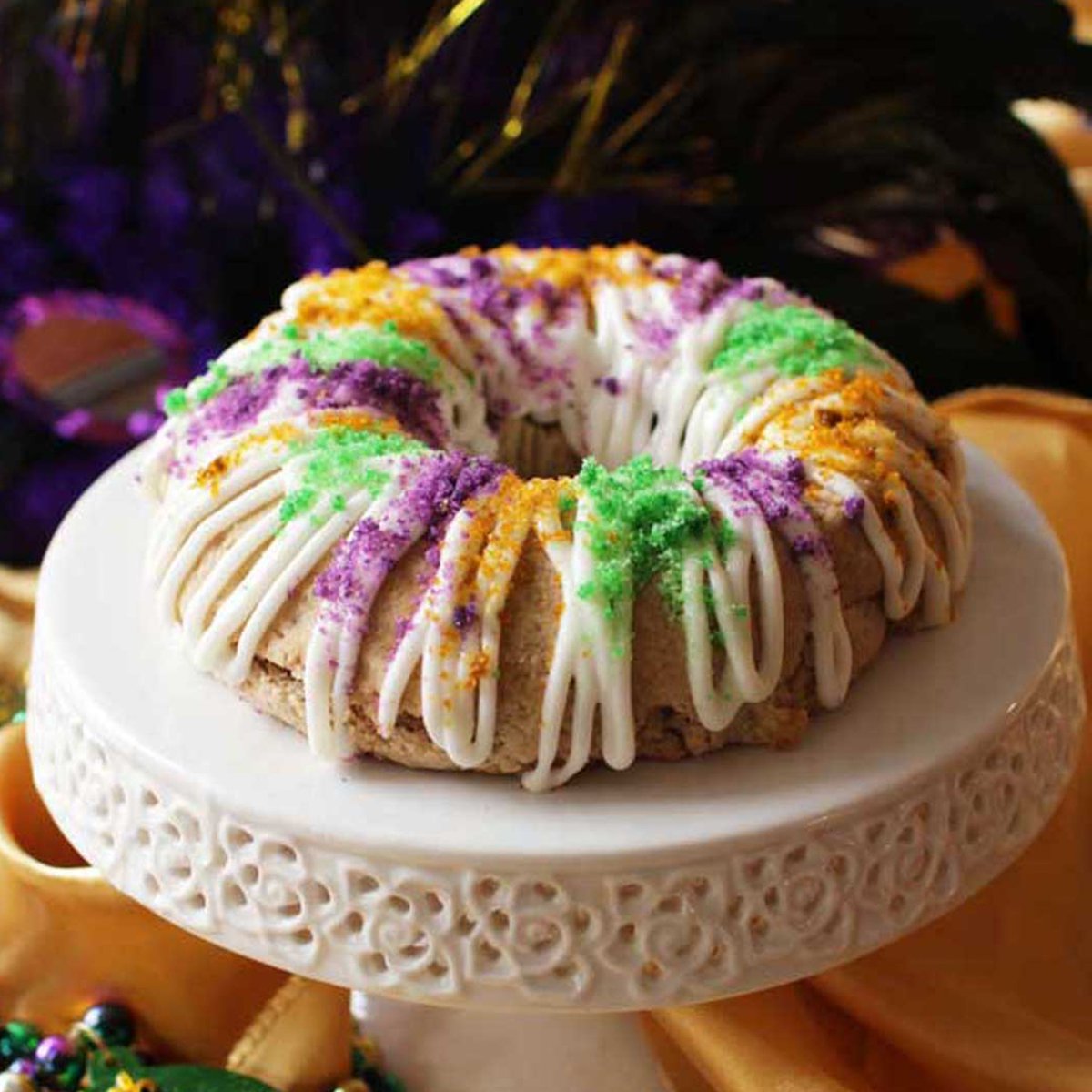 OneDishKitchen's tweet image. Celebrate Mardi Gras with this Mini King Cake recipe. A perfectly sweet, festive, tender, and delicious #kingcake drizzled with icing and topped with colored sugar. Easy to make and the perfect size for serving one or two people. onedishkitchen.com/mini-king-cake/ #mardigras #cookingforone
