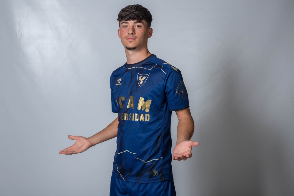 🍰 #CanteraUCAM | Hoy es el cumpleaños de <a href="/jjoselillo11/">jjoselillo11</a>, jugador de nuestro filial.

¡Muchísimas felicidades! 🎆