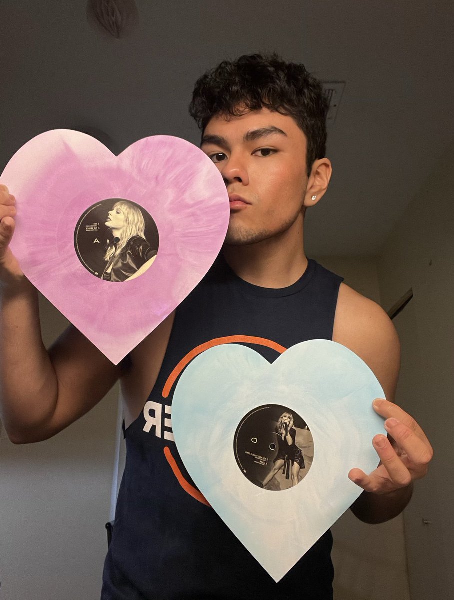 Got my #LoverLiveFromParis heart vinyls and they’re gorgeous 🥰🫶🏼💗💙 @taylornation13 @taylorswift13 ✨