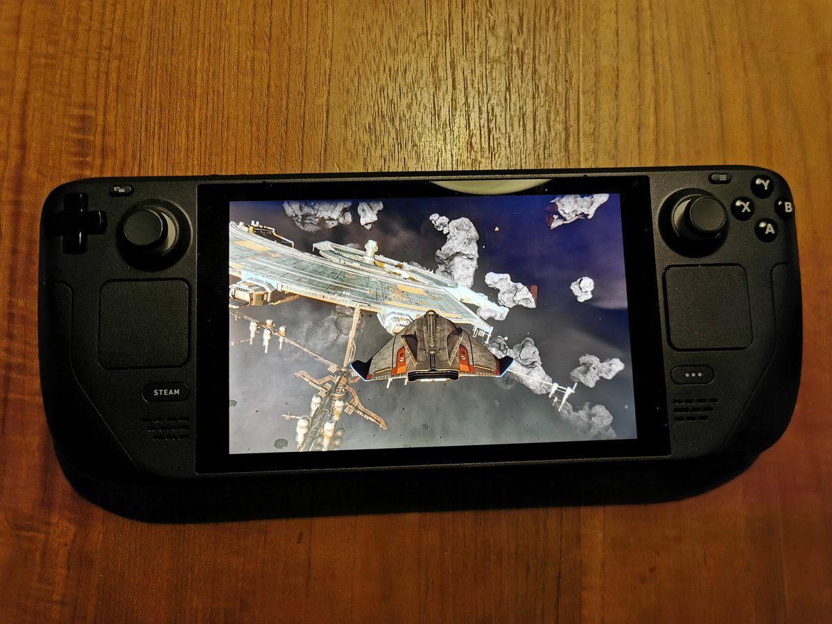 Because we can. #StarCitizen on #SteamDeck. This is not running remotely, but actually on the device this time. Running on a custom debloated windows 11. It's playable... Barely. I expected worse though.