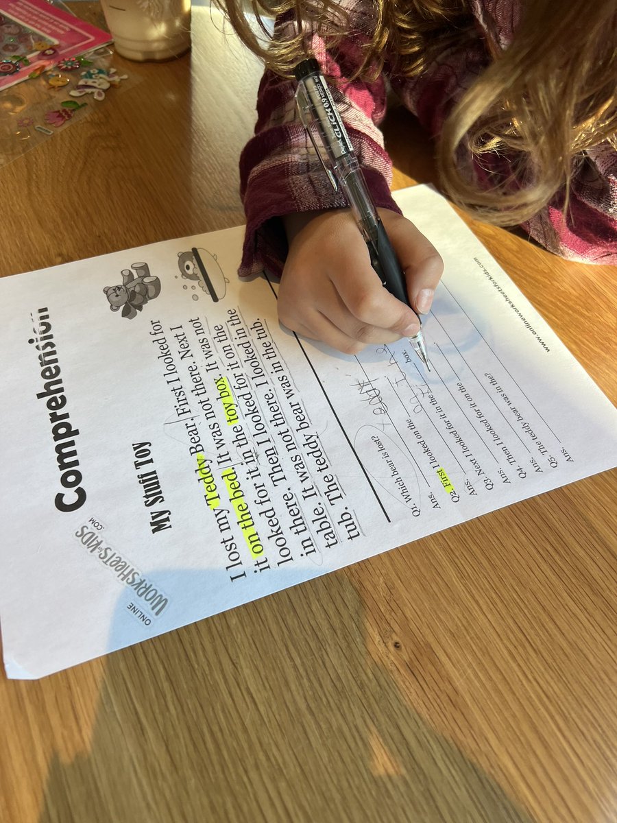 MissEmmaB_'s tweet photo. Tutoring through ChildCan has been such a great experience! I’ve been meeting with my student weekly for a few months to work on reading and math. If you’re looking to volunteer your time, I highly recommend contacting ChildCan and being connected with a student! @PJLanguageArts https://t.co/oj7xsC2HGE