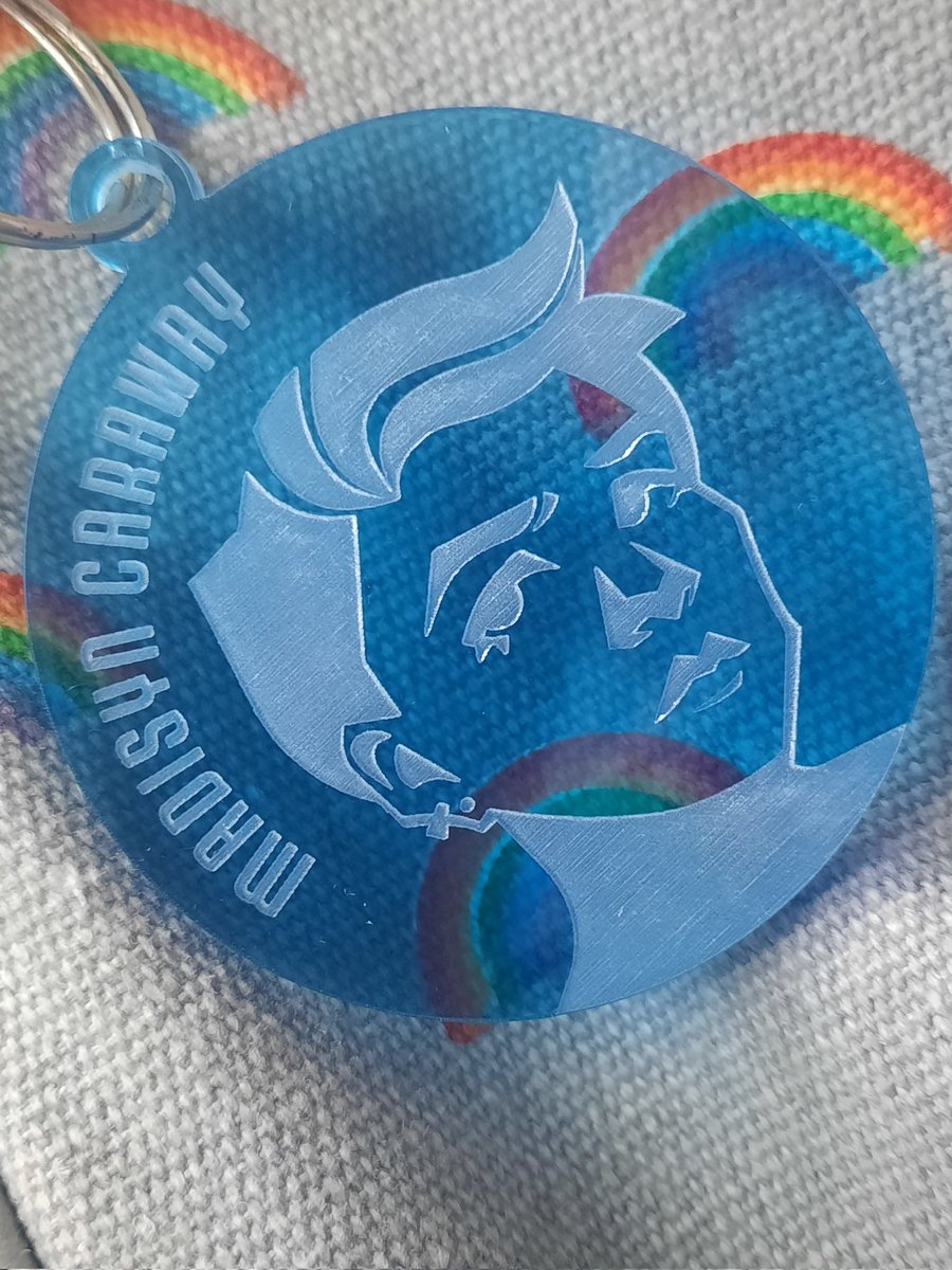 MadisynCaraway's tweet photo. laser engraving and cutting on acrylic @UNTCVAD #untcvad https://t.co/SgiOaRzWuy