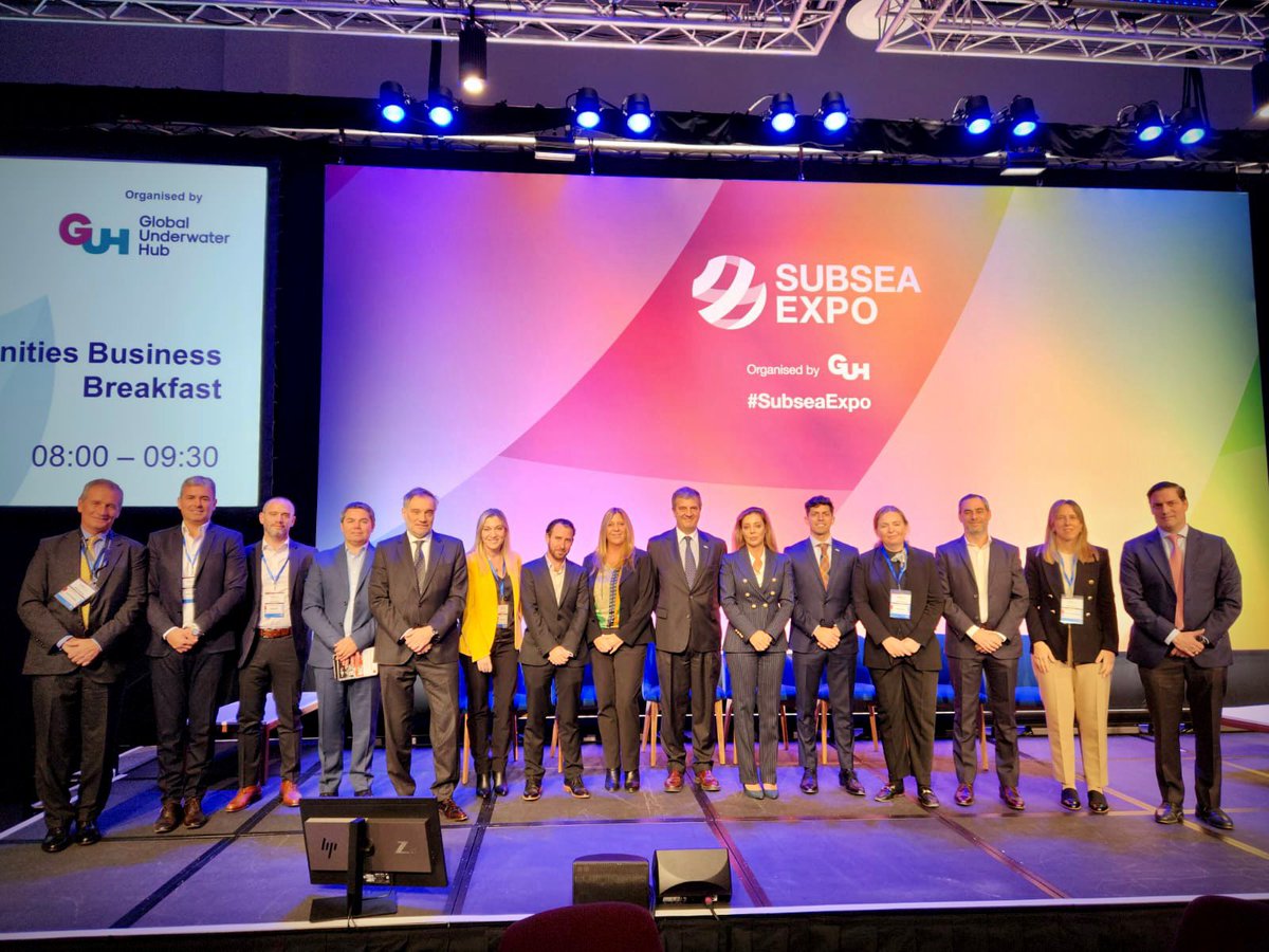 FlaviaRoyon's tweet photo. La Embajada Británica 🇬🇧 en Argentina me invitó a exponer sobre las oportunidades de inversión en nuestro país en la #SubseaExpo, en Aberdeen, Escocia 🏴󠁧󠁢󠁳󠁣󠁴󠁿. 

Es una de las conferencias más importantes de Reino Unido en materia de #OffShore. @AmbKirstyHayes
@SergioMassa https://t.co/Otd75DEUKN