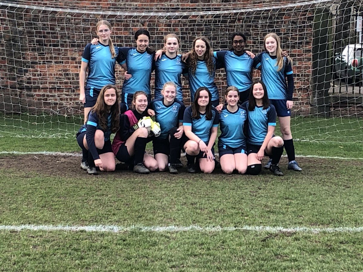 Fantastic U15’s Girls’ ISFA match against Rossall school this afternoon, full time ended 1-1 (Francesca Chalmers scored a stunning goal over the goalkeeper). The dreaded penalty shootout finished 3-1 to the opposition. Brilliant performance by all #thesegirlscanplay