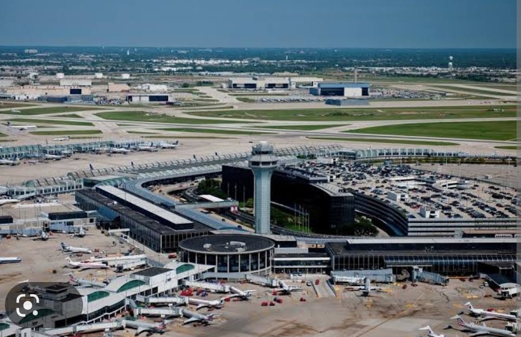 FACT: En EEUU existen 19,299 aeropuertos, en México hay 78 (según AFAC 2022) , asi de amplia es la brecha aeronáutica. En EEUU los aeropuertos no sé promocionan, no se obliga a su uso a ninguna aerolínea, solo son parte importante de la conectividad.