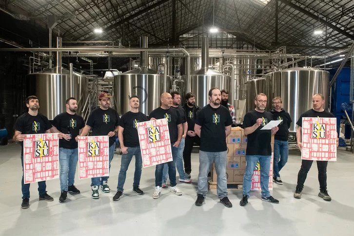 MediabaskInfo's tweet photo. « #Kasu », la nouvelle #bière exclusive du Petit-#Bayonne 
https://t.co/iFzqYjtfFR https://t.co/Vj0Bt5TKok