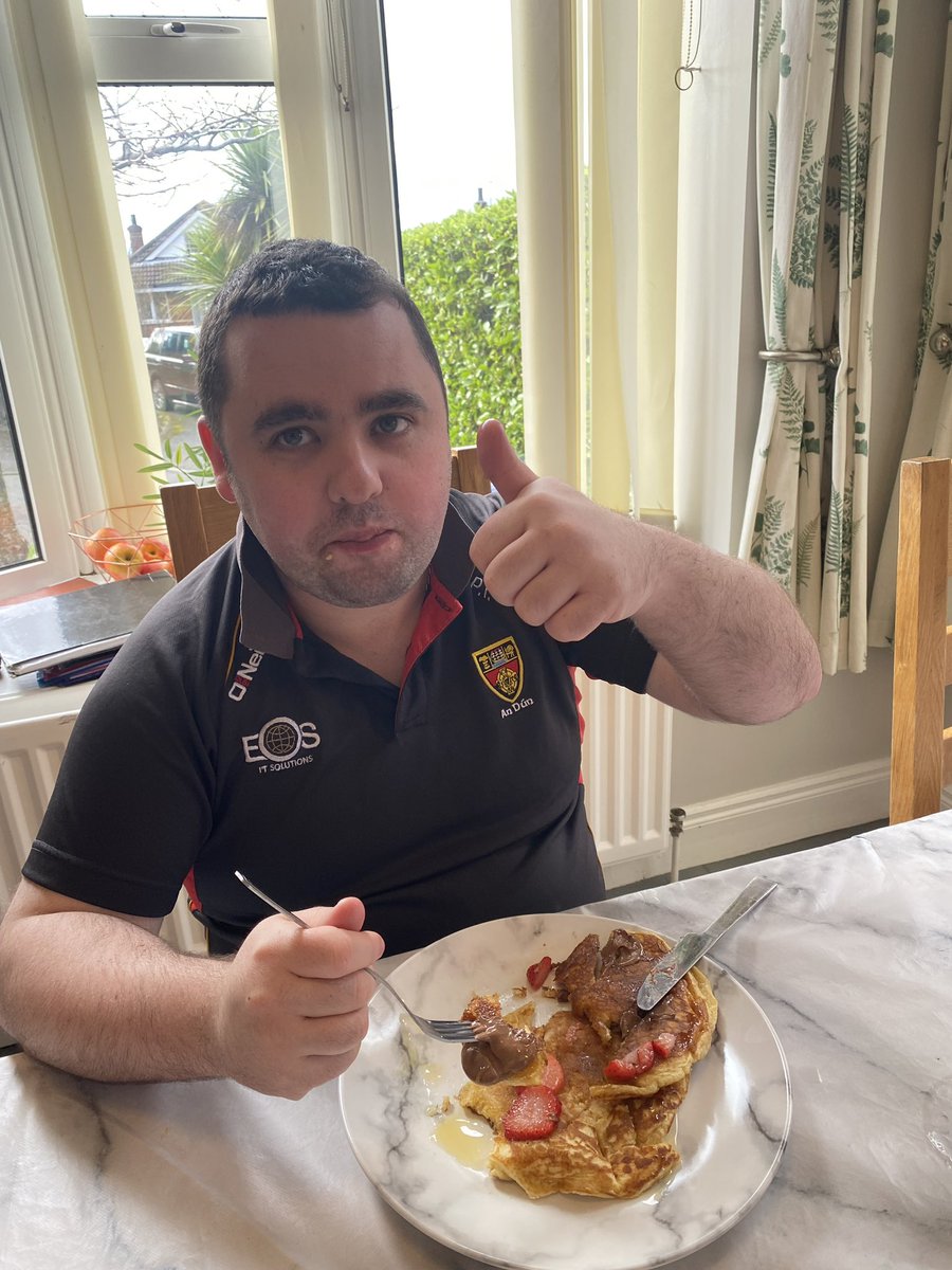 🥞🍯🍓 PANCAKE TUESDAY 🍓🍯🥞

Darryl one of our supported housing clients hot on the grill today! <a href="/TriangleHousing/">Triangle Housing</a> <a href="/setrust/">South Eastern Trust</a> 

How yummy do these look 😍

What's your favourite topping?