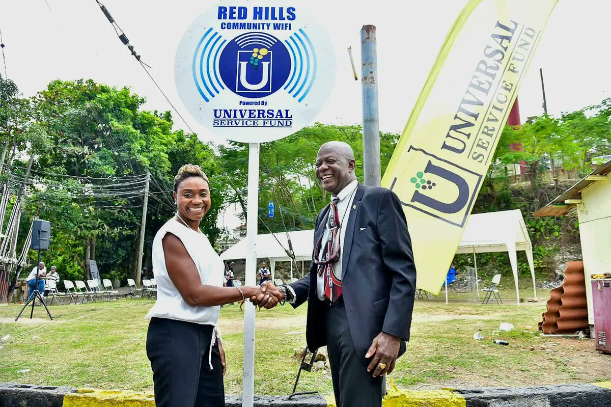 usfjamaica's tweet photo. Red Hills 📢📢 Its your turn!
Don’t have data? Don't worry! There is now free #CommunityWiFi in Red Hills Square, courtesy of the Universal Service Fund.
#ConnectJa #CommunityWiFi #bridgingtheinformationgap #USF https://t.co/zVYm2x00xn