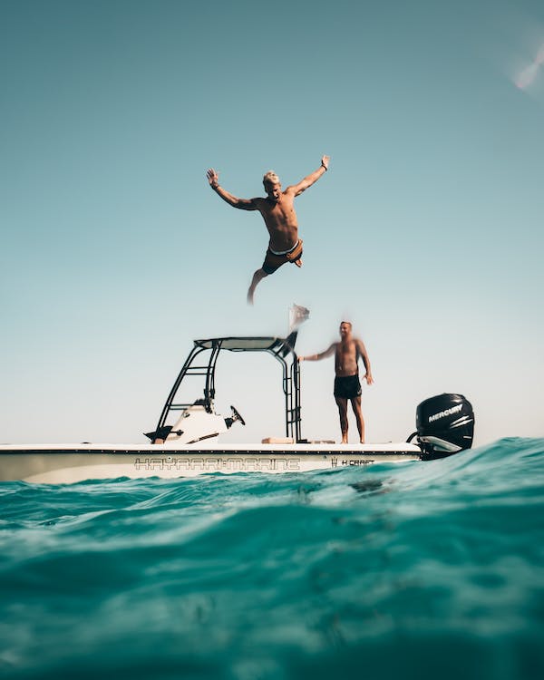 DockageLink's tweet image. If you're looking for a fun and adventurous way to spend your weekend, consider owning a boat. 

Do you have any boat buying tips to share? Let us know in the comments!

#Boating #BoatOwner