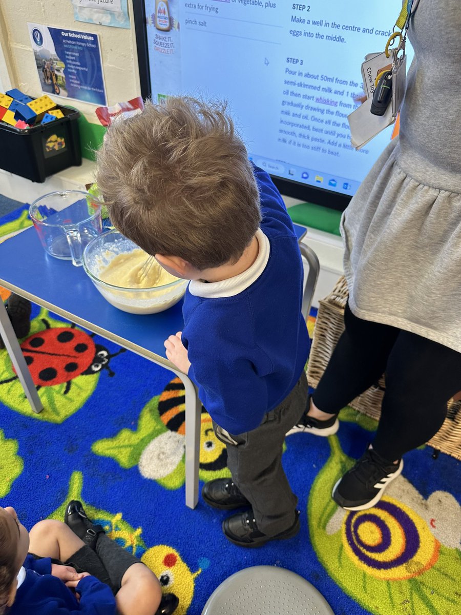 AmyCracknell1's tweet photo. Pancake day at nursery. We all enjoyed making the pancake mixture and especially enjoyed eating them……yum yum 🥞 #PancakeDay #ShroveTuesday  @PelhamNursery @PelhamPrimary_ @trustilluminate https://t.co/MdBtykiBTN