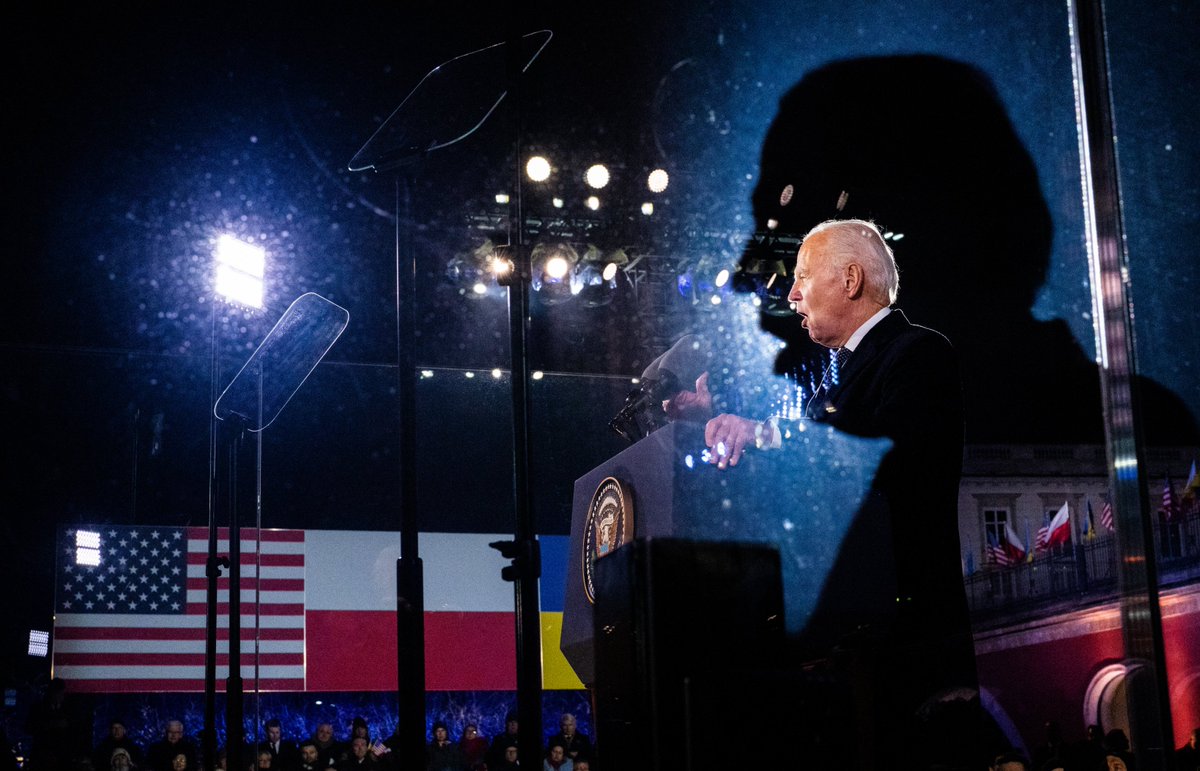 .@potus is reflected through the bulletproof glass has he delivers remarks ahead of the one year anniversary of Russia’s invasion of Ukraine, at the Royal Castle Gardens in Warsaw, Poland.