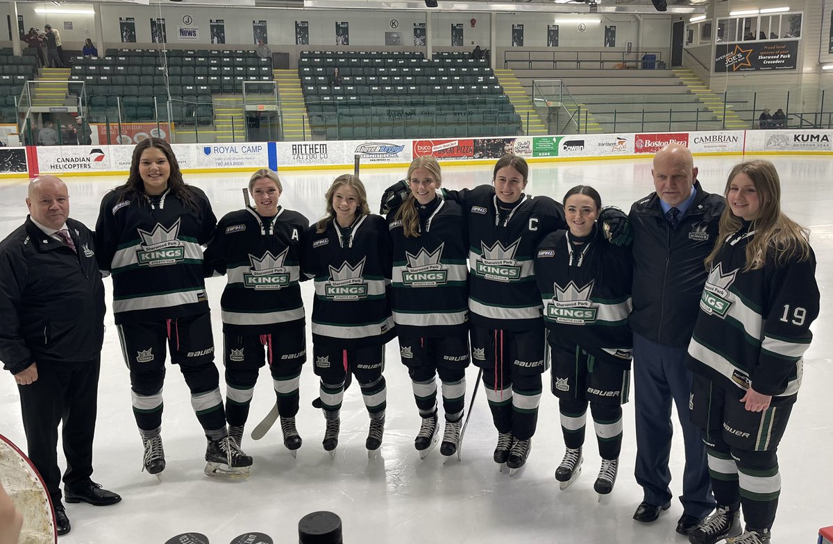 These 7 Graduates hit the ice this past Sunday for their last regular season home game! (Left to Right) #16 Isley, #12 Boyko, #8 Howard, #22 Pierson, #11 Pearce, #18 Cross, #19 Schnitzler! Congratulations Ladies 🎓🎓🎓🎓🎓🎓!