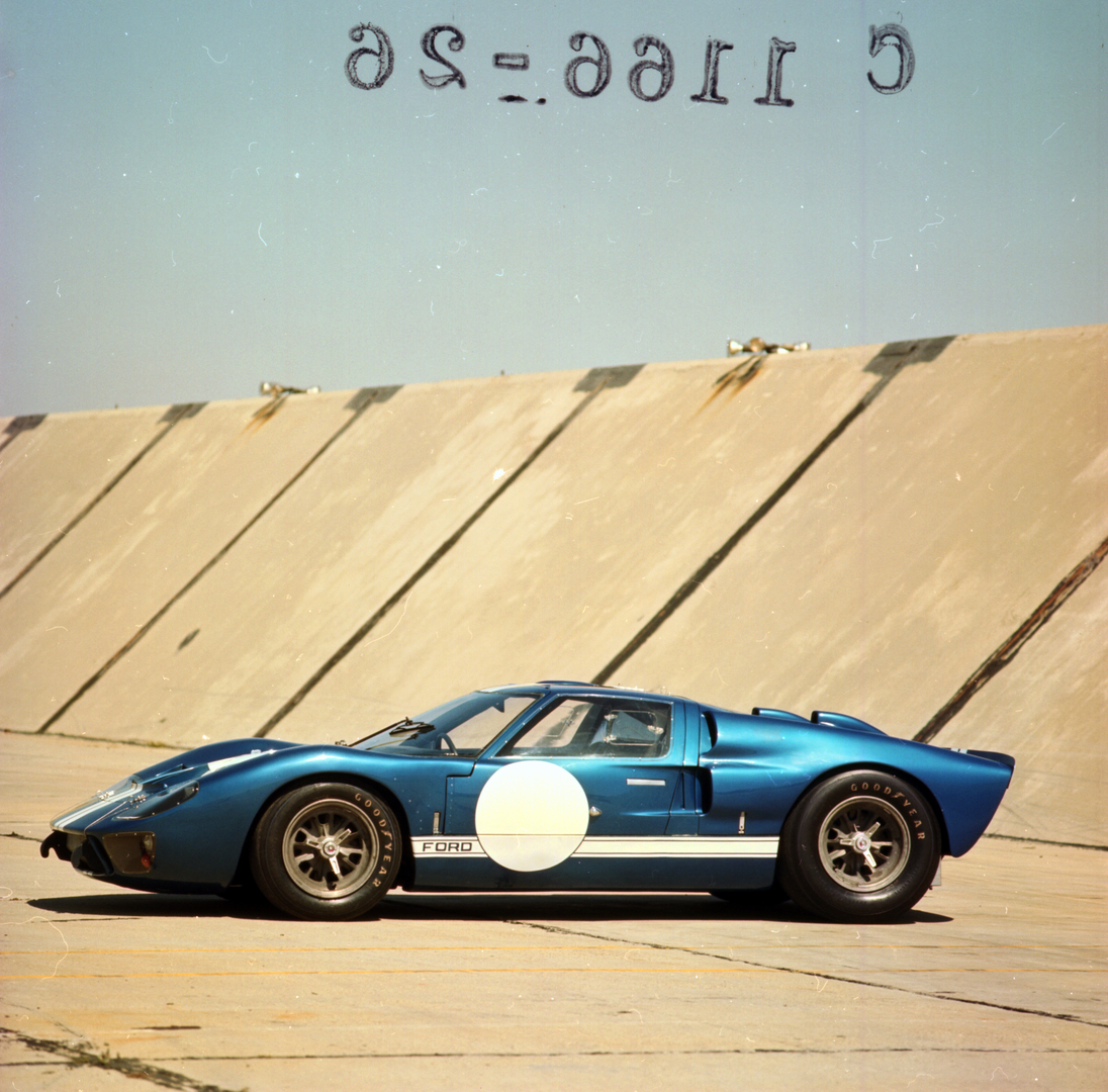 greatertxford's tweet photo. The Ford that started it all!🏎️💨 Race you to the comments and tell us what you think?
#GreaterTXFord #Ford #FordGT40 #FordPerformance #FordClassics https://t.co/9Ypd5aAljs