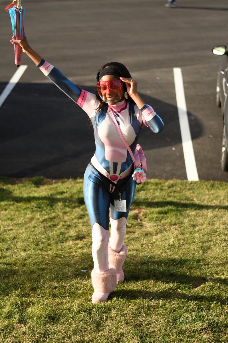 mi_deesart's tweet photo. “Uravity isn’t Black” she is today 
#blackcosplayer #MyHeroAcadamia #Katsucon2023 https://t.co/bPgdkhGZrk
