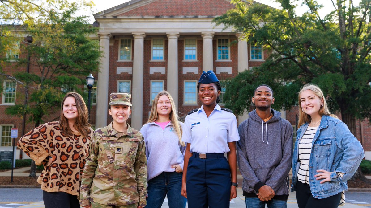 Have you heard 👂 the news? Manderson's online 💻 degree programs ranked among the very best for veterans by <a href="/usnews/">U.S. News & World Report</a>! 

Check out all the details (and apply now for fall!) ➡️ bit.ly/3XCPBfi