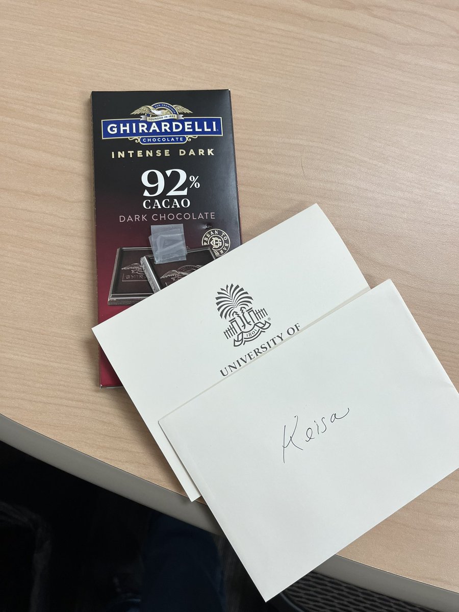 KeisaGunby's tweet photo. @bwrobertson is the GOAT. He left me some encouragement and brain food for my comprehensive exams. #journeytodrg #drgunbyloading https://t.co/hLk1d45y6X