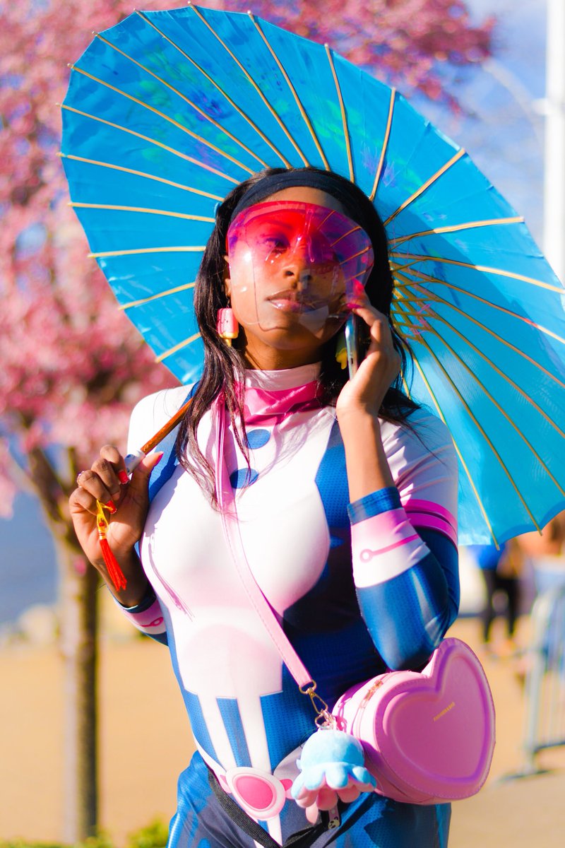 mi_deesart's tweet photo. My Uravity cosplay from #MyHeroAcademia 
#Katsucon2023 https://t.co/qjuwG2oPOV