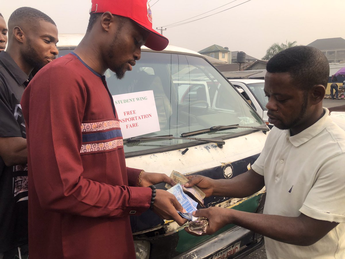 ImaitorReuben's tweet image. We feel the pain Students are passing through this period due to the current economic crisis introduced by the Cashless Policy drive of the CBN, So We carried out FREE TRANSPORTATION PROGRAM at the Rivers State University.
~PDP Student Wing #CBNGovernor 
#PDPRoad2Victory