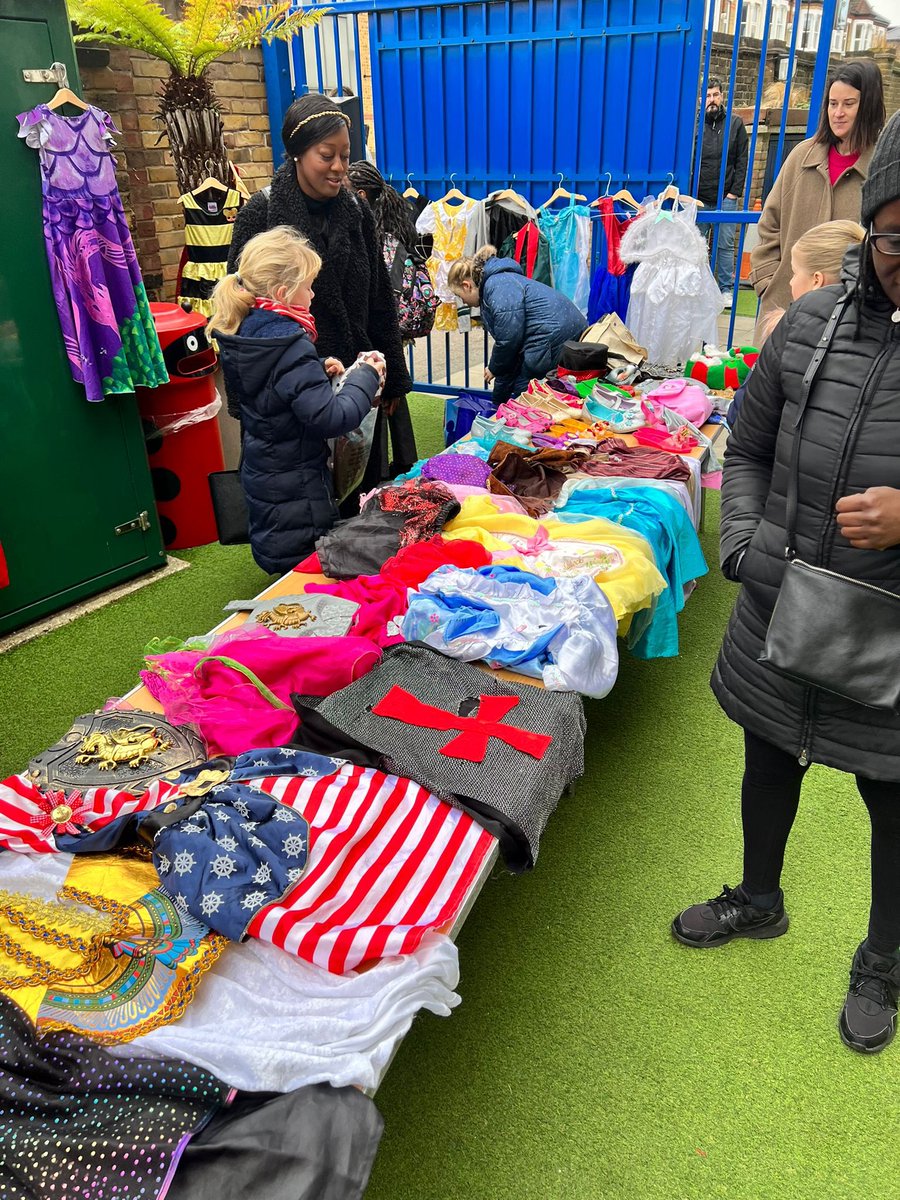 FOJSPTA's tweet photo. Today Friends Of John a Stainer hosted a Costume Swap.

Parents/Carers were able to donate old/unwanted children's fancy dress clothes and pick up something new in time for World Book Day.#givebacktothevommunity #WorldBookDay2023 https://t.co/uu6RtBLeCz