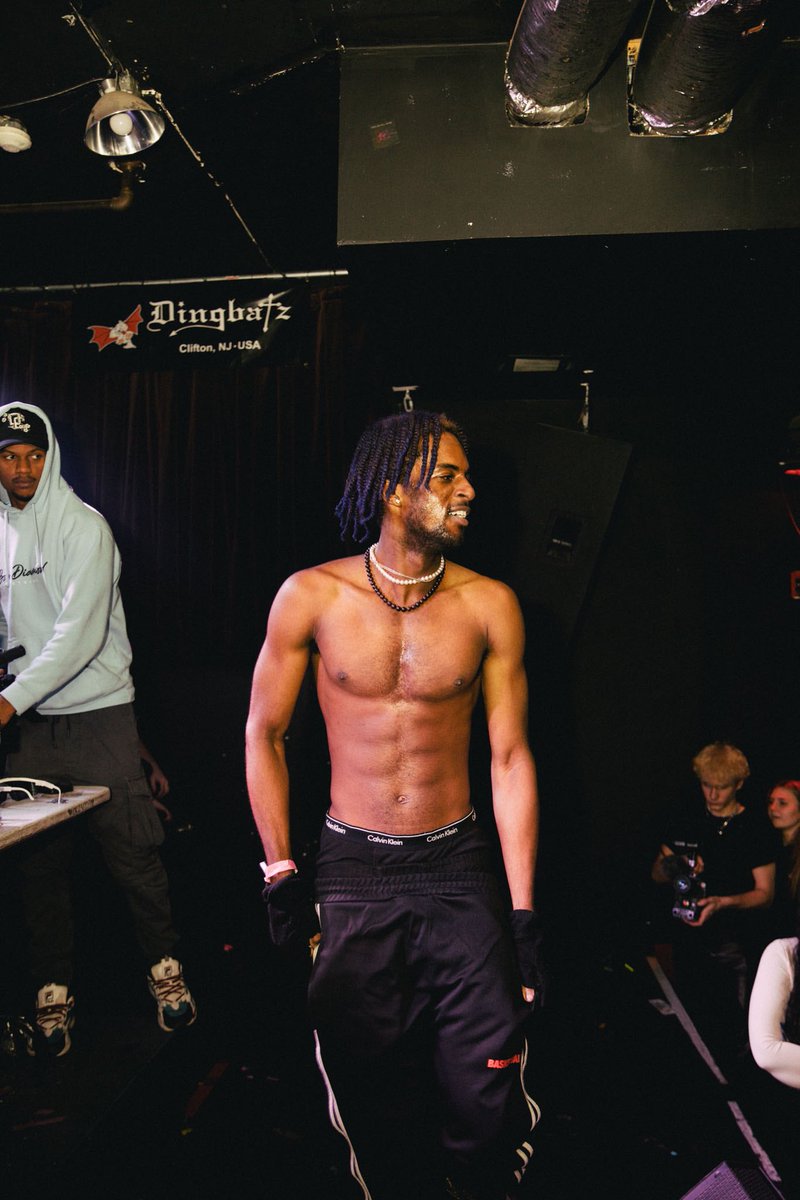 hellosaiah's tweet image. Live at Dingbatz, NJ 2.19.23.. thank you 🖤