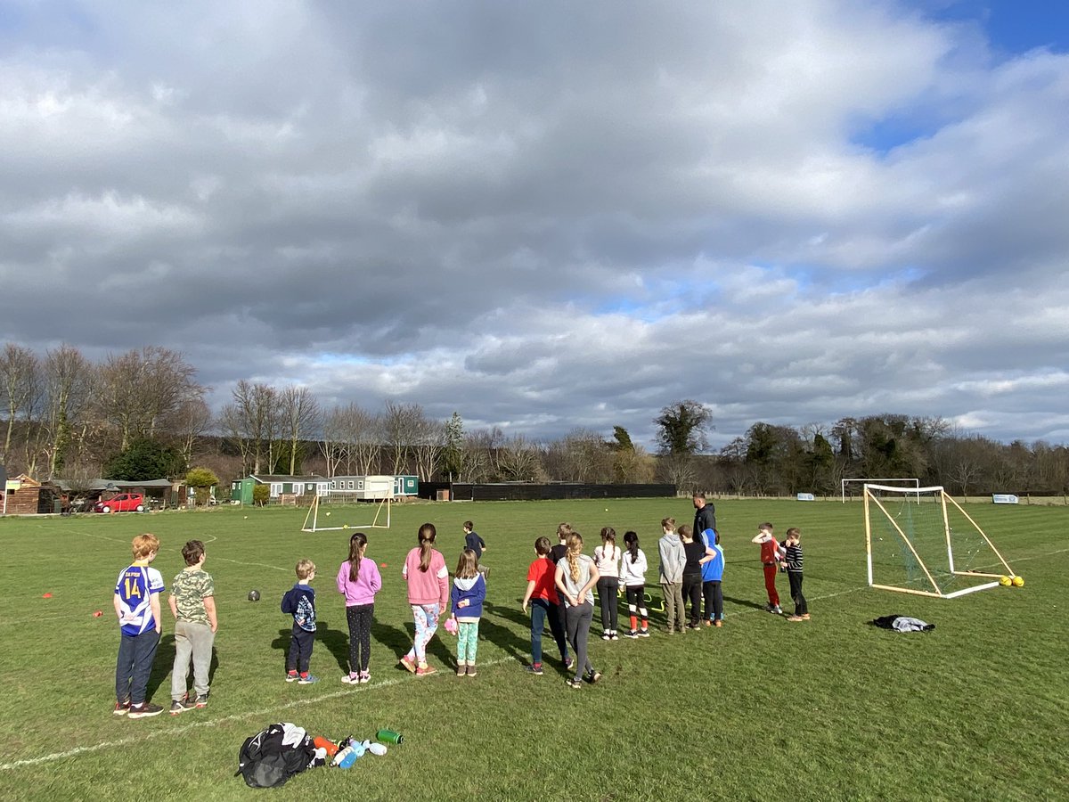 FOBNorthEast's tweet photo. Day 2 at our @FOBNorthEast half term club. The children loved doing archery, basketballl shooting, football, rounders, drawing… &amp; even doing some math &amp; English activities. Most importantly having fun &amp; great friendships being made😄👍🏻 

#ridingmillcc #mathisfun #friendship https://t.co/moqUc579X2