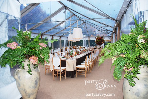 Party_Savvy's tweet photo. While rehearsal dinners have traditionally been pretty predictable--a more formal affair the night before, regardless of the style or feel of your actual wedding day--they can occasionally, dare we say, give the party at the reception a run for its money. #RehearsalDinnerIdeas https://t.co/i51qkNEN60