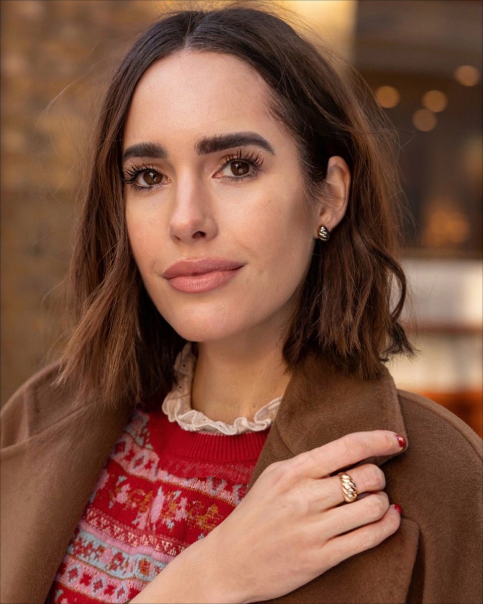 louiseroe's tweet photo. Dry lips that chap? Here's my go-to #lipcare #routine for #healthy, plump & makeup-ready lips all year round as well as the best lip care & #makeup products I came across this year:
https://t.co/gw9r0Reumv
#lipsmakeup #makeupedit #makeuptrends #bestmakeup #toplipsticks #blogger https://t.co/pmNmHQBDdm