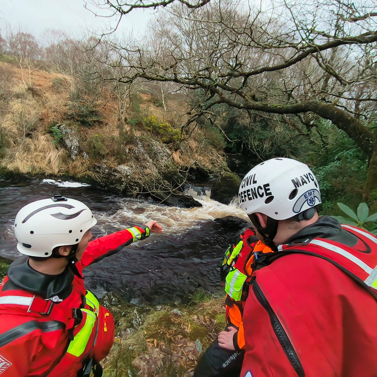 Murray_DavidJ's tweet photo. Few days in Wicklow. @Rescue3europe instructor's certificate renewed. 2 instructors currently in @civildmayo. Alongside approx 85 other @CivilDefenceIRL instructors nationally, making sure our volunteers are safe when working in or around water! https://t.co/8gISWzv8nz