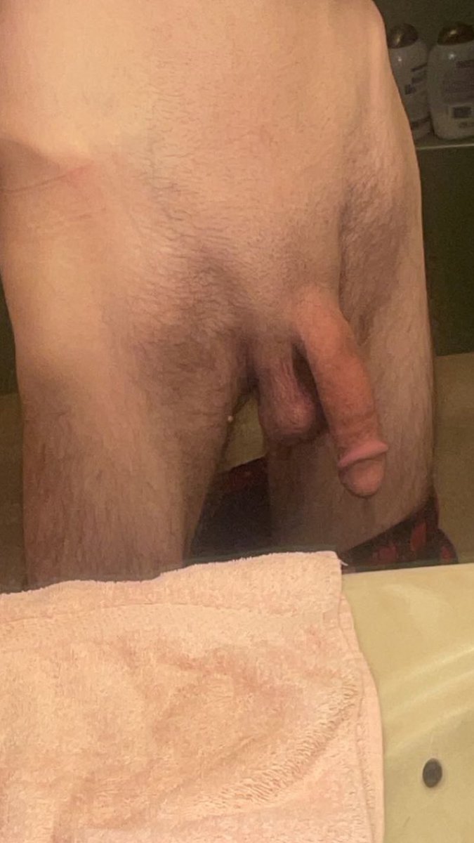 lancecannon3X's tweet photo. Just for fun here’s a #timewarptuesday post before I learned to #embracethefur I was a smooth as silk twink. Enjoy (no I haven’t shaved 😜) https://t.co/sFxptdmPuU