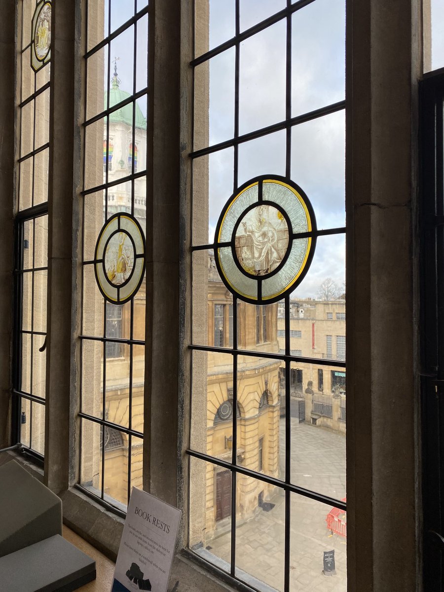 Lovely view sure takes the edge off a gruelling round of full-text screening! Thanks <a href="/DrChrisGiac/">Chris Giacomantonio</a> for holding down the fort 🙏
