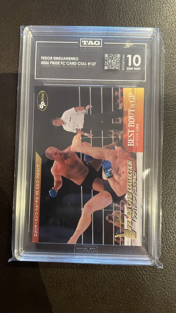 Timewarp76's tweet image. I received my first @TAGgrading submission. I put TAG through the wringer as I was the first overseas military APO address order but everything arrived and without any damage. @CardPurchaser #TAGgrading here are a few highlights .