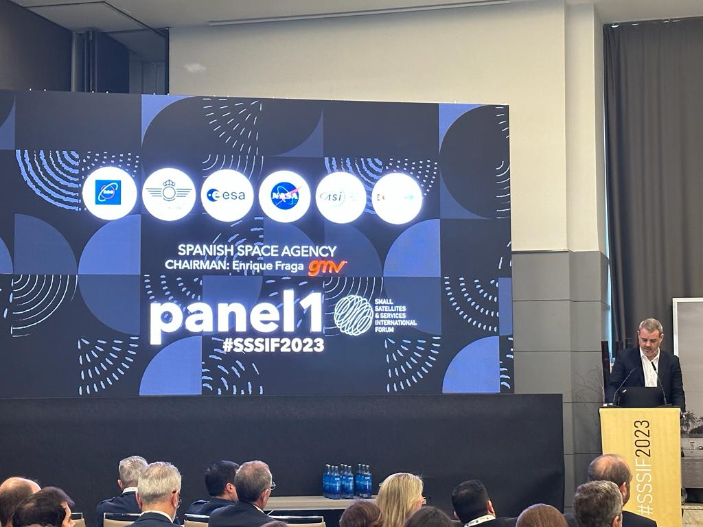 infoGMV_es's tweet photo. 🛰️ Participación de Enrique Fraga en el #SSSIF23 en el Panel 1: Agencia Espacial Española
Mañana os mostraremos nuestra participación en los próximos paneles. Mientras tanto, visita el stand #A08 para descubrir nuestras soluciones espaciales.
#Espacio https://t.co/hKmJboIPRr