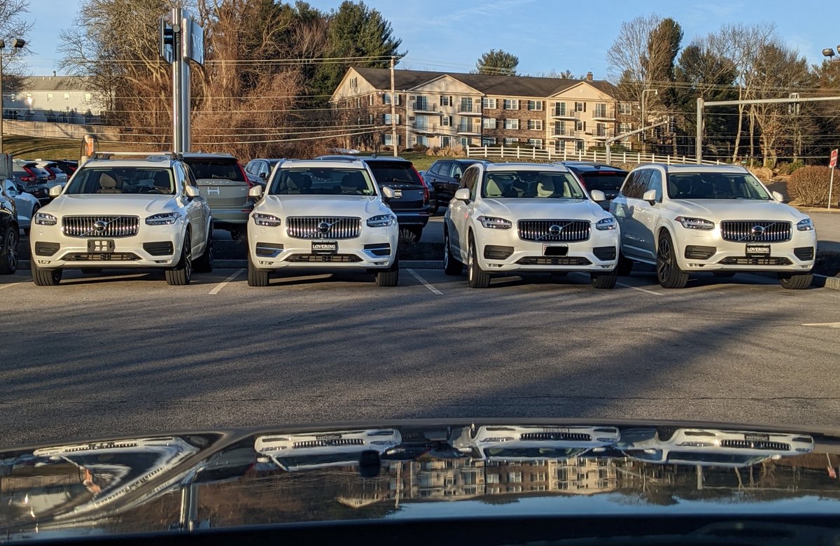 Coincidence, or should we buy a lottery ticket? 🤔💸😄 #4whitexc90s #lottery #goodluck #newsuv #volvoxc90 #volvocars