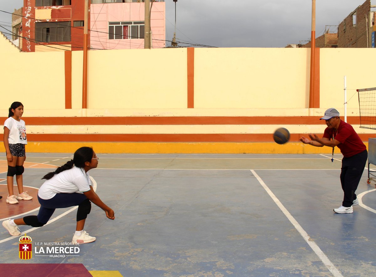 MercedHuacho's tweet photo. 🎉CLAUSURA DE TALLERES - CICLO VACACIONAL VERANO 2023
🏐El pasado jueves 16 del presente año, a horas 4.00 p. m., se dio por clausurado el Taller Deportivo en la Disciplina de Vóley...
#LaMercedHuacho #Admisión2023 #EducaciónIntegral #InscripcionesAbiertas https://t.co/FWWMPholsl