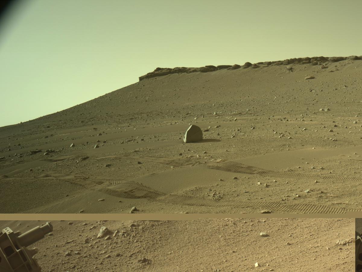 MarsMissionImgs's tweet photo. #PerseveranceRover image taken on #Sol700 at 4:36:50.287 PM with #Navcam #Mars #NASA #Space https://t.co/G4n1t938la