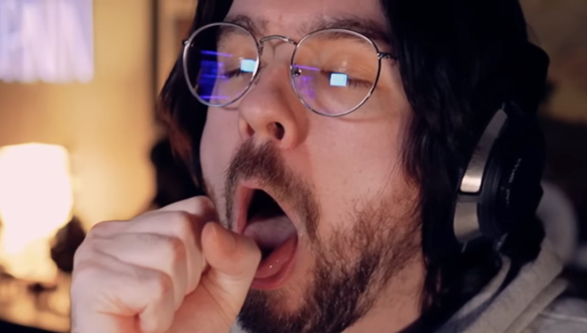 xlunaone's tweet photo. What is Jacksepticeye doing here? Wrong answers only https://t.co/4pQyqm2MHS