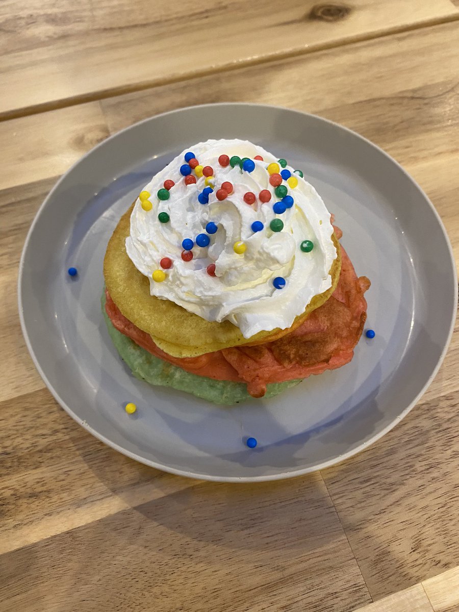 Rainbow road pancakes!!! <a href="/110Gaming/">110% Gaming Magazine</a>