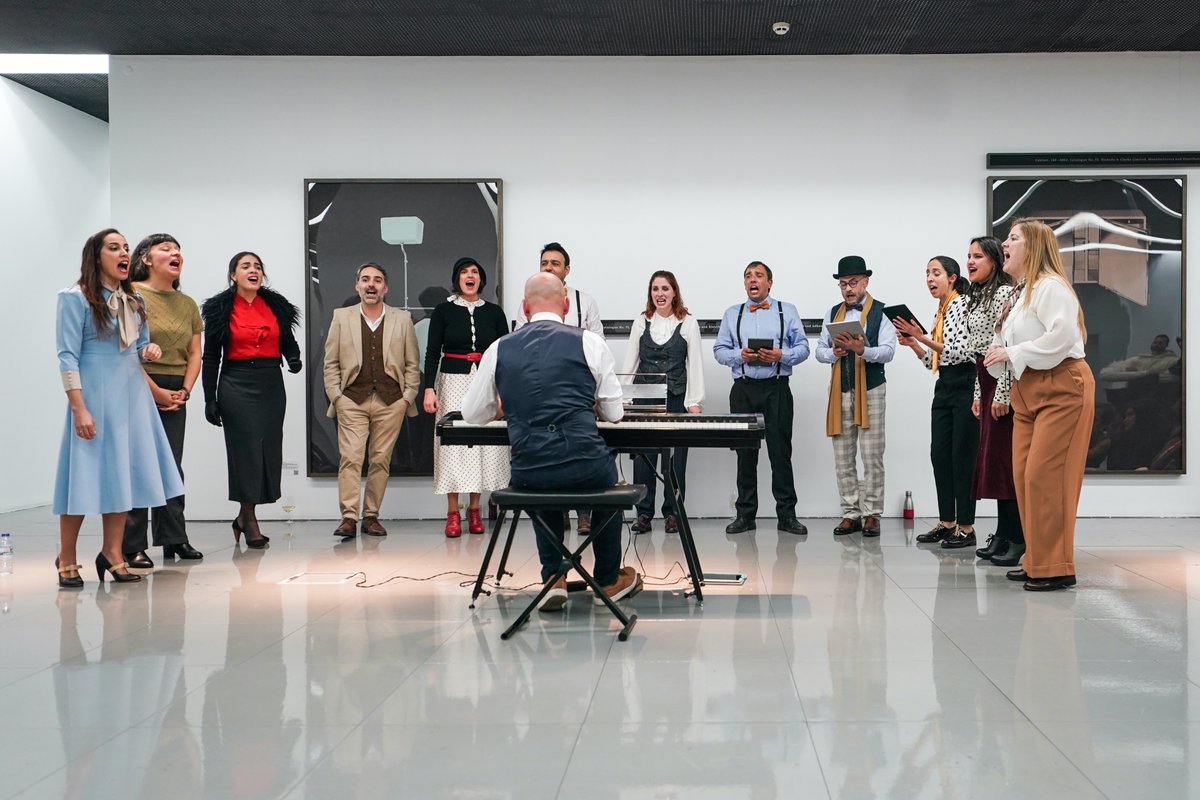 zetgallery's tweet photo. A zet gallery marcou o regresso das zet music sessions com um concerto do BJazz Choir. Agradecemos a todos os que se juntaram a nós para ouvir jazz e promover a arte contemporânea e a criação artística.
#zetgallery #jazz #bjazzchoir #arte #art https://t.co/cNSN76RAl0