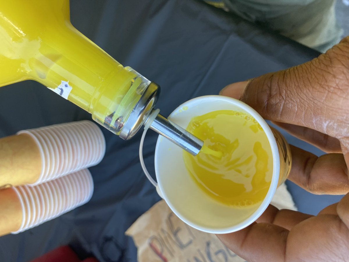 plantbasedvibes's tweet image. #thework my goal is to continue to feed my folks in the dc ward 7&amp;amp;8 with locally grown produce from black/brown farmers in the dmv area... and to continue to educate the community on why eating healthy and locally is integral to our progression as a community. @greenwithindc