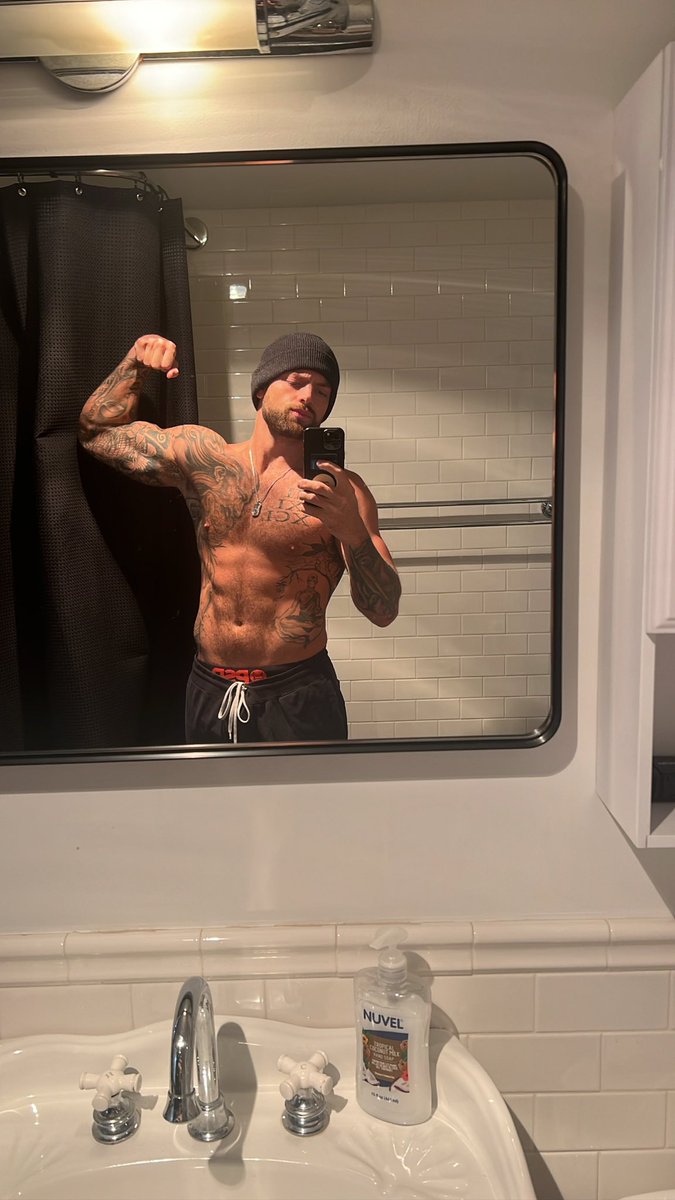 Aaron Maternowski on Twitter: "Gm gm 🫡 go hit the gym or touch some grass today"