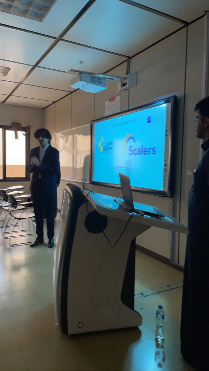 abdalazez44's tweet photo. A wise man once told me: 

“if you don’t suit up for your graduation project, did you even graduate?” https://t.co/1RyZUiBQvn